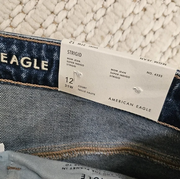 American Eagle Strigid Mom Jean - Picture 2 of 7